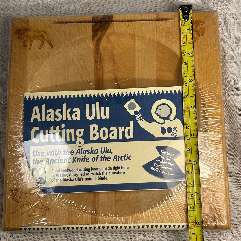 NWT Alaska Ulu cutting board 1998 vintage made in Alaska, USA